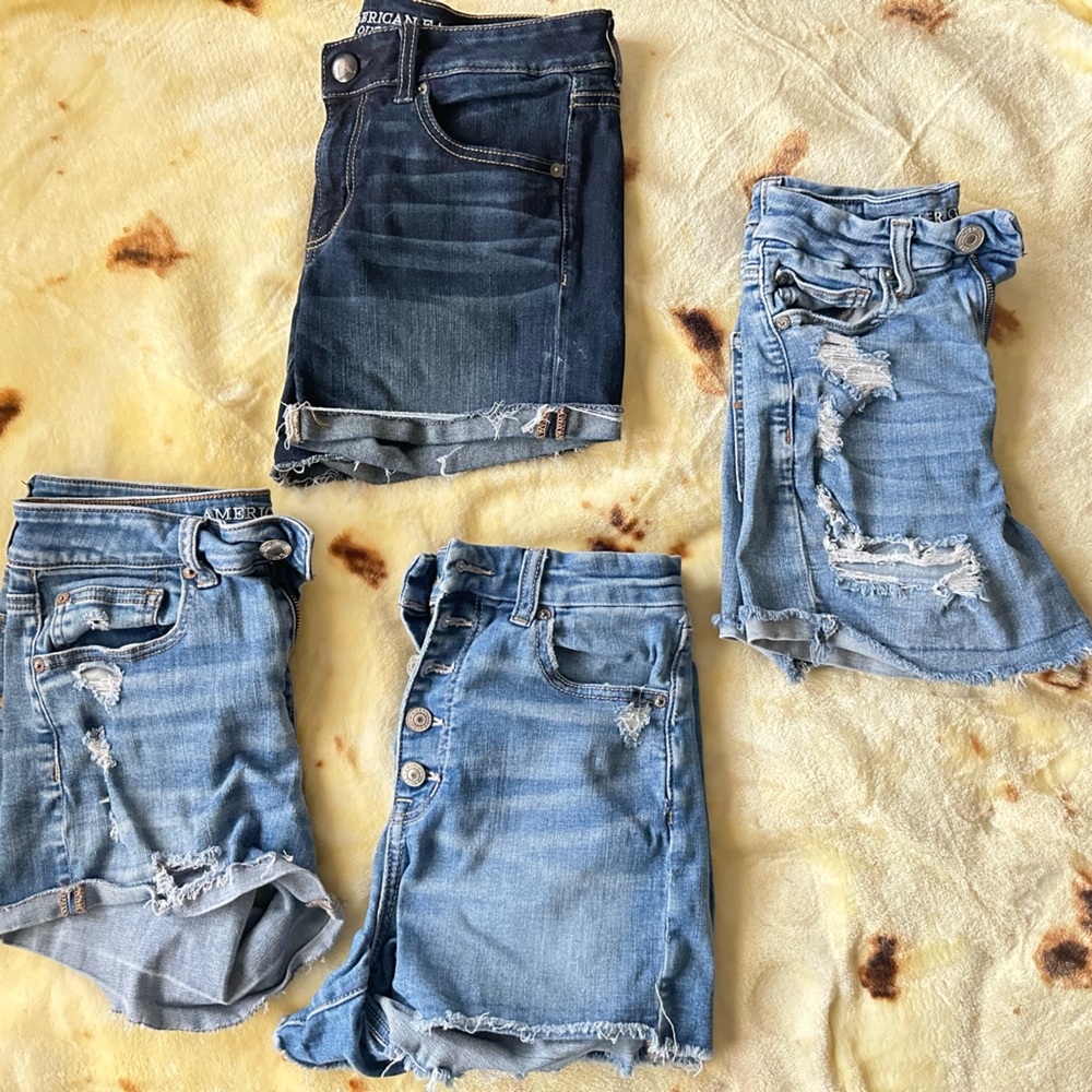 American Eagle shorts bundle (4 pairs)